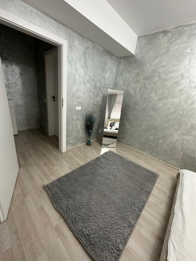 Class Deluxe Apartments Oradea Exterior photo