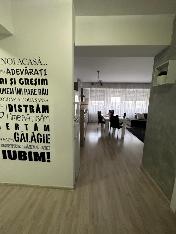 Class Deluxe Apartments Oradea Exterior photo