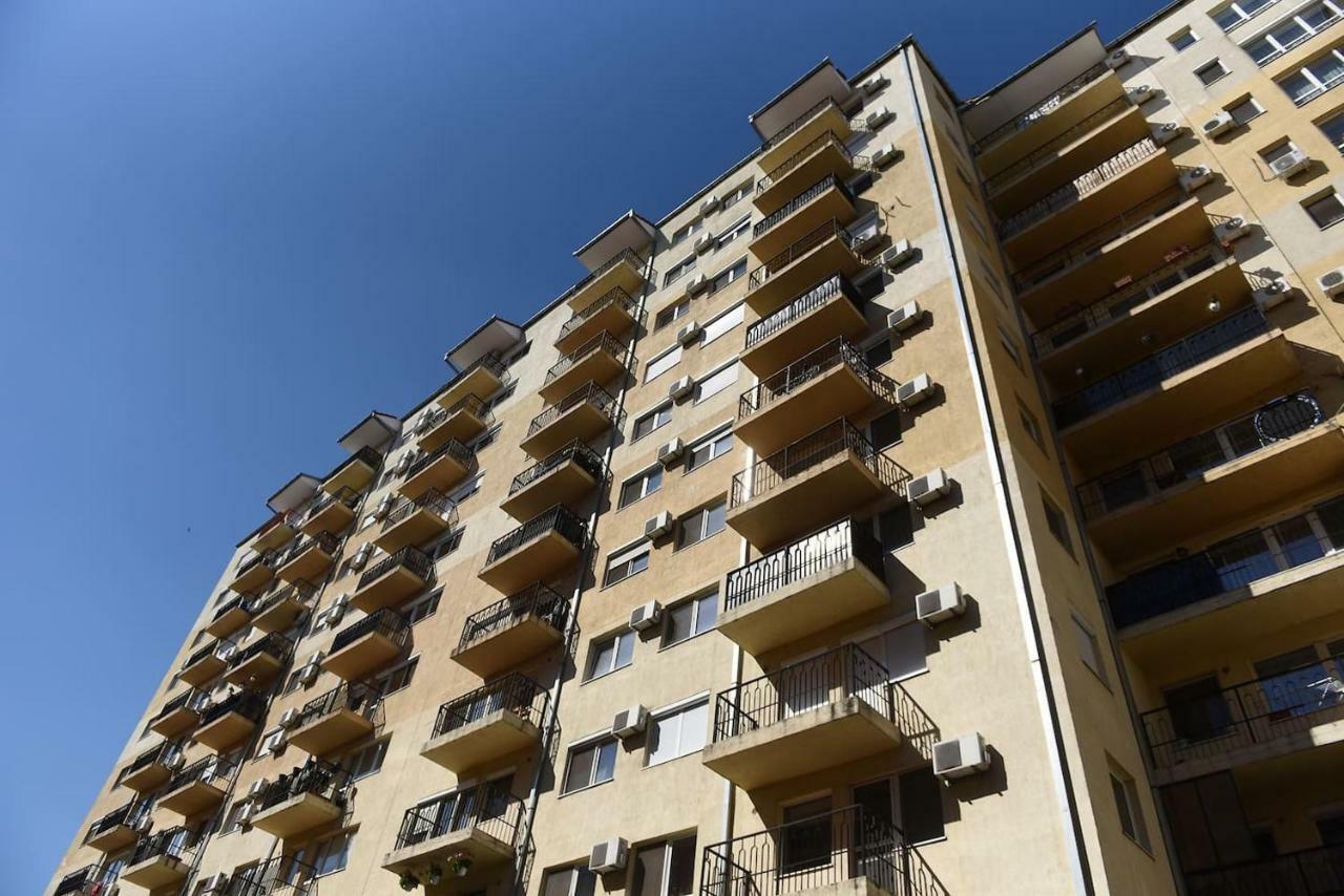 Class Deluxe Apartments Oradea Exterior photo
