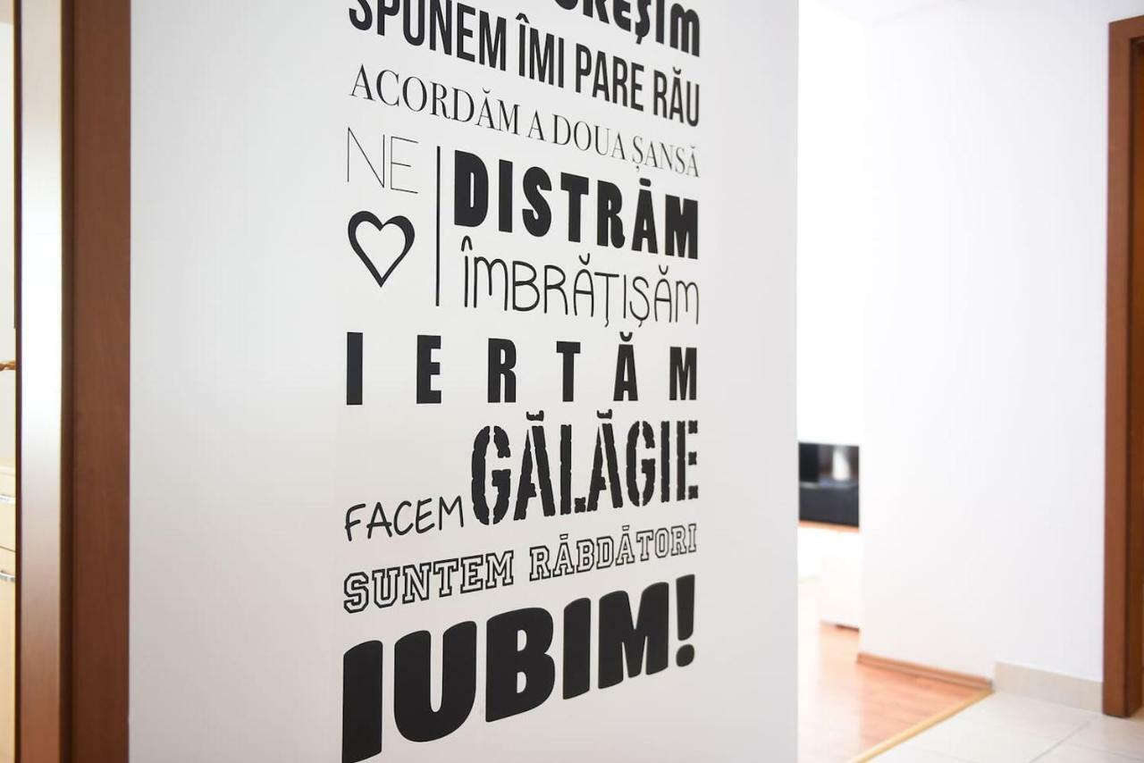Class Deluxe Apartments Oradea Exterior photo